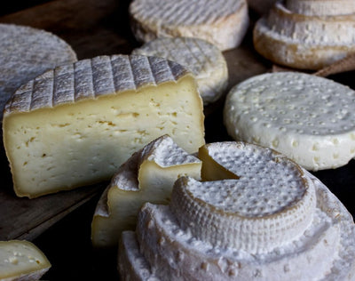 I quattro principali benefici dei formaggi a latte crudo