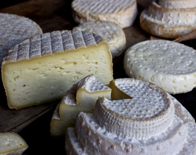 The four main benefits of raw milk cheeses