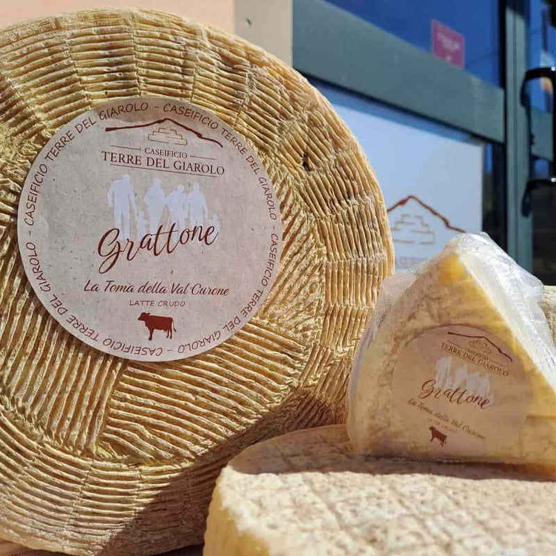 Formaggio "Toma Grattone“ di latte crudo vaccino - 400/600gr