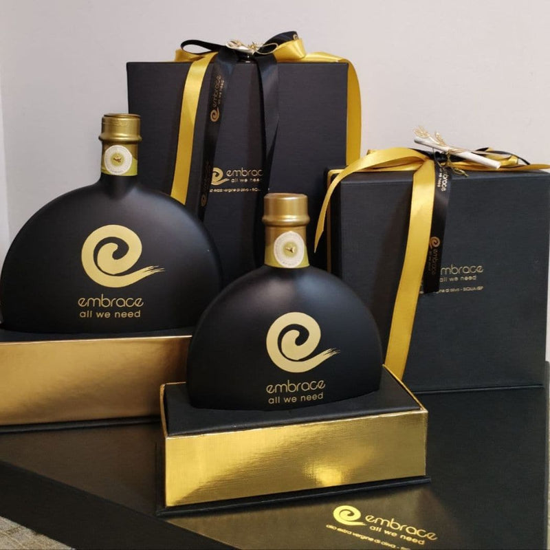 Evo Sicily - Embrace Olio extravergine di Oliva - Monocultivar Nocellara del Belice confezione regalo vendita a prezzi competitivi su www.finetaste.it