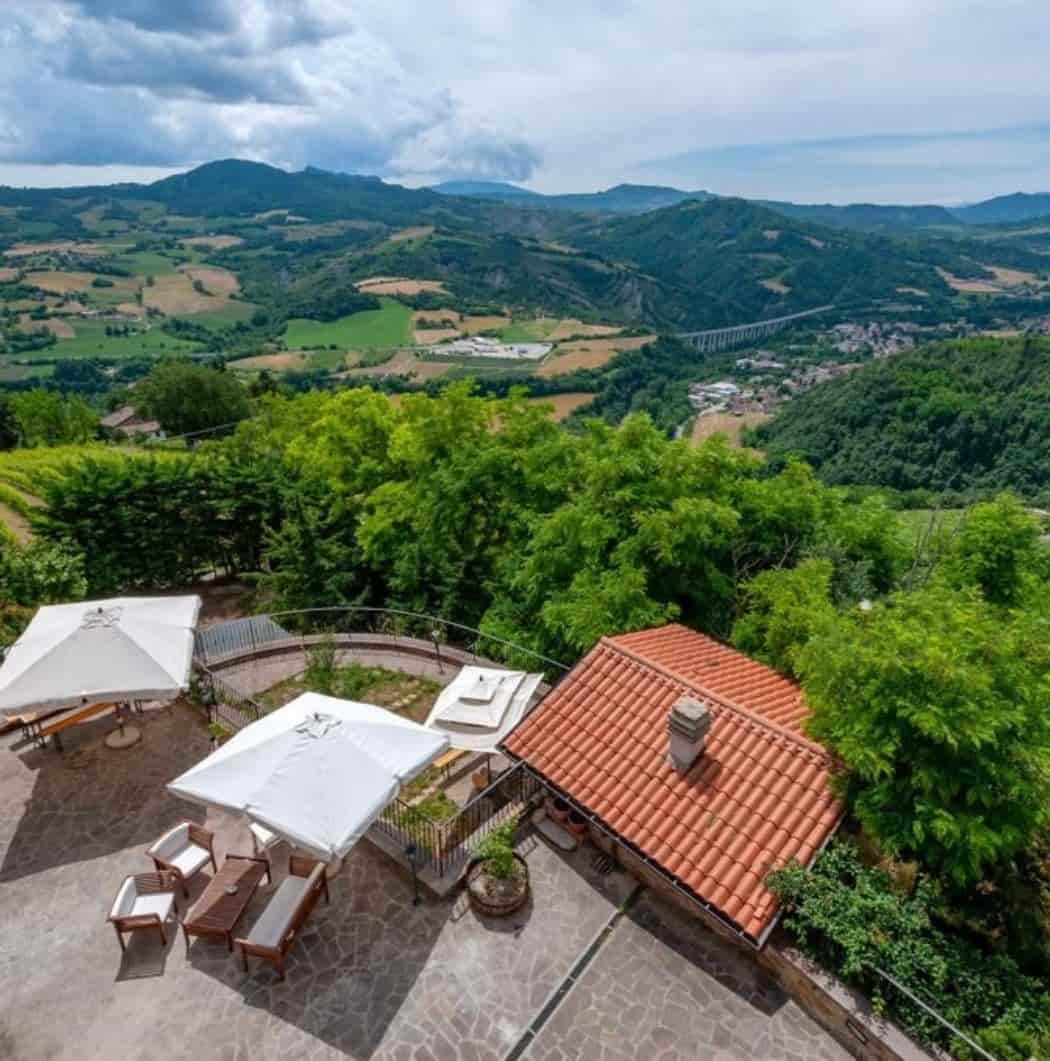 Castello Montesasso degustazione vini Romagna vendita su finetaste.it